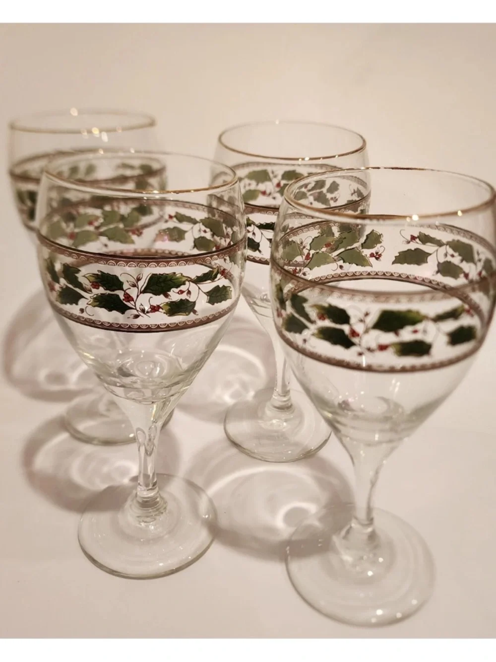 Vintage Christmas Home for the Holidays Holly Holiday Pattern Set of 4 Goblets